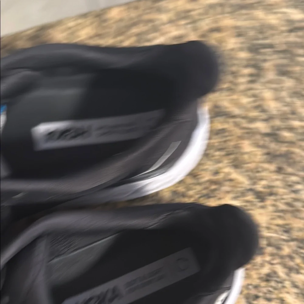 Hoka Clifton 8 Black Athletic Shoes - Picture 5 of 10